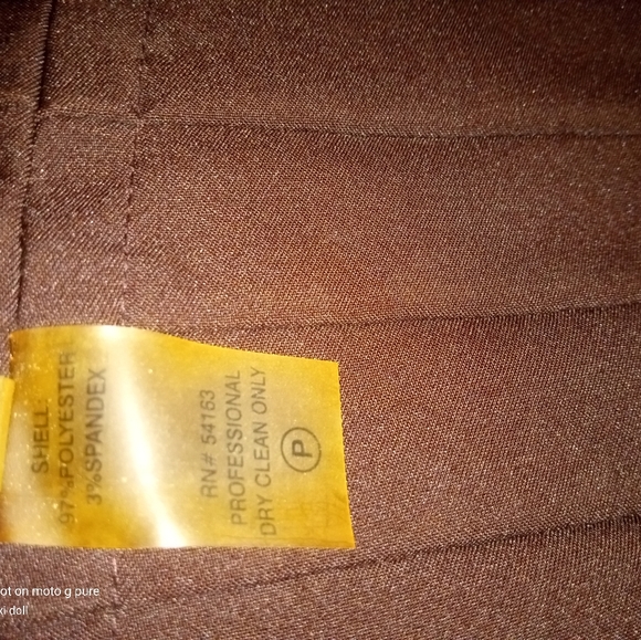 Calvin Klein - Picture 5 of 7